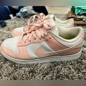 Womens Nike dunks 7.5